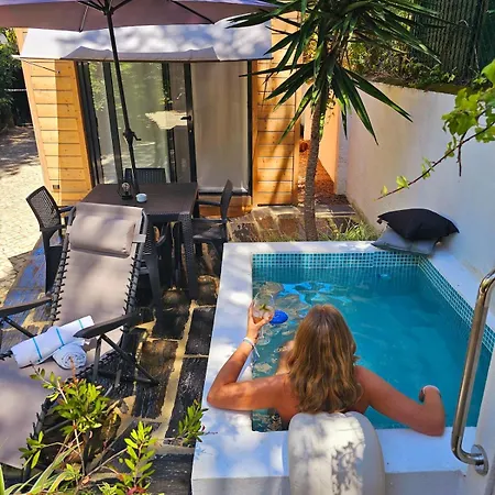 205 Serenity アパート *