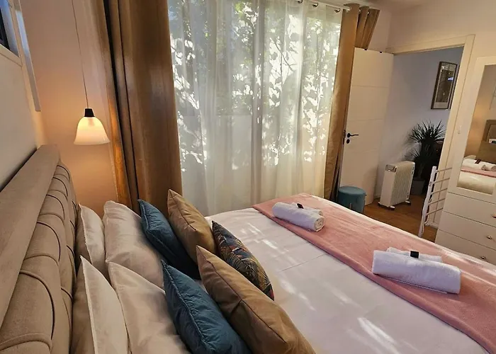 205 Serenity كاسكايس