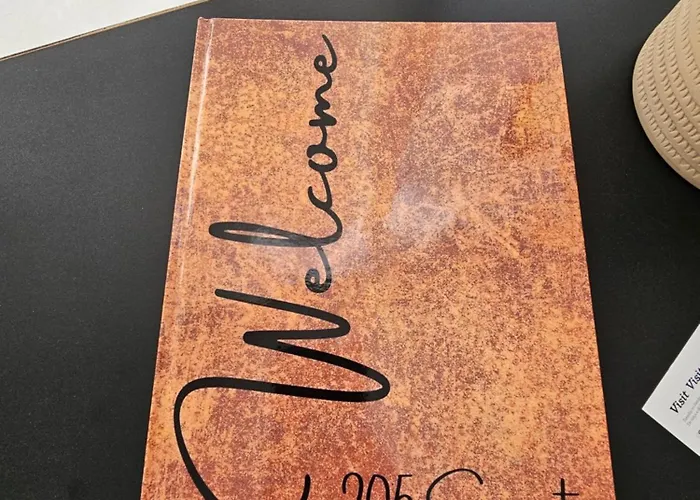 Apartment 205 Serenity *